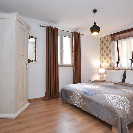 Palm Square Apartment 2 Будва Екстериор снимка