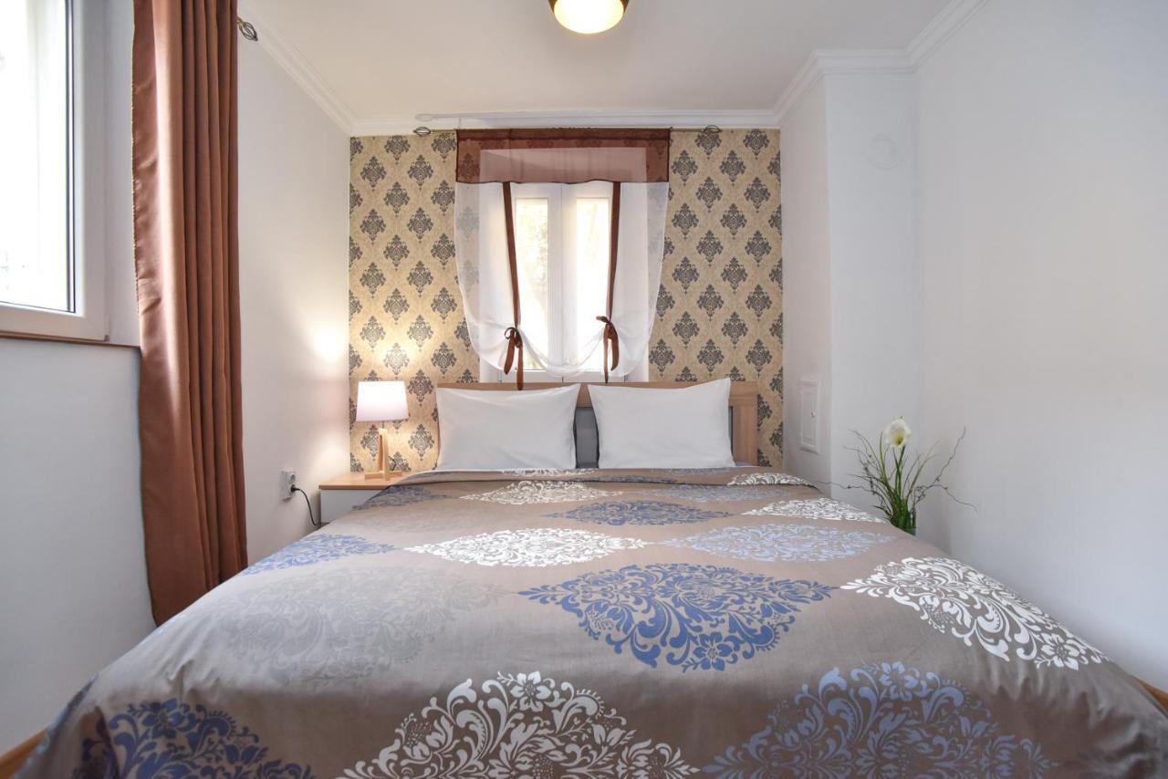 Palm Square Apartment 2 Будва Екстериор снимка