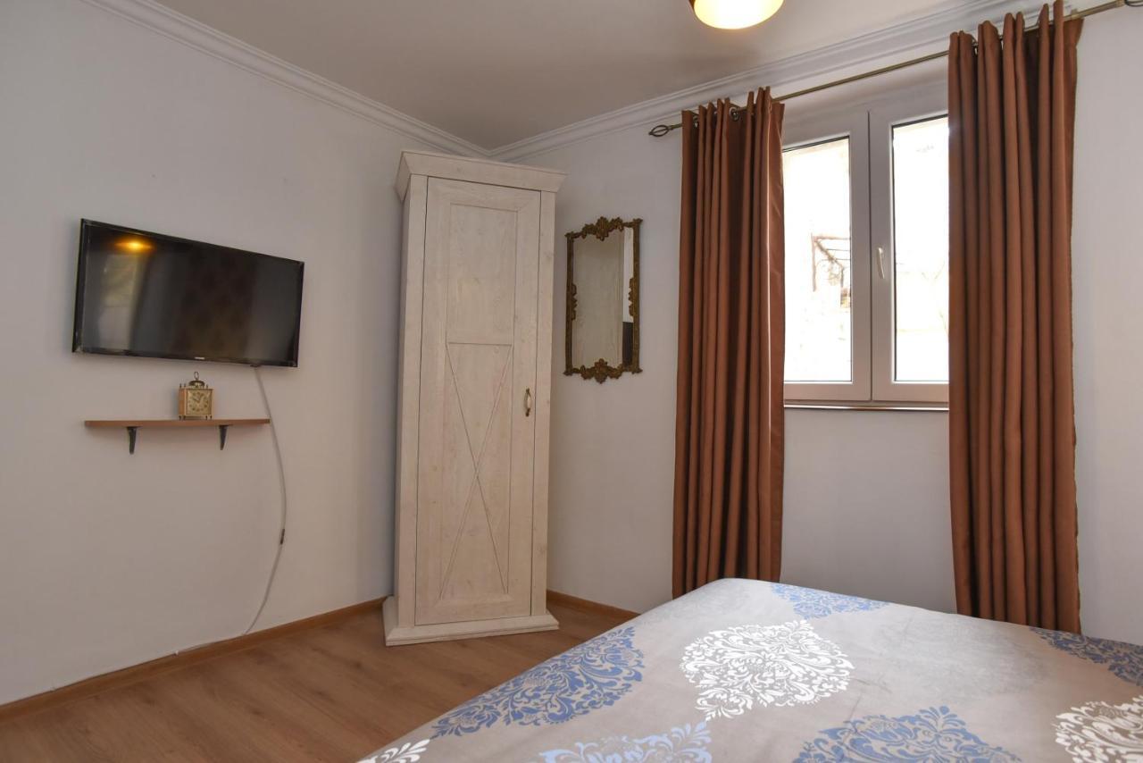 Palm Square Apartment 2 Будва Екстериор снимка