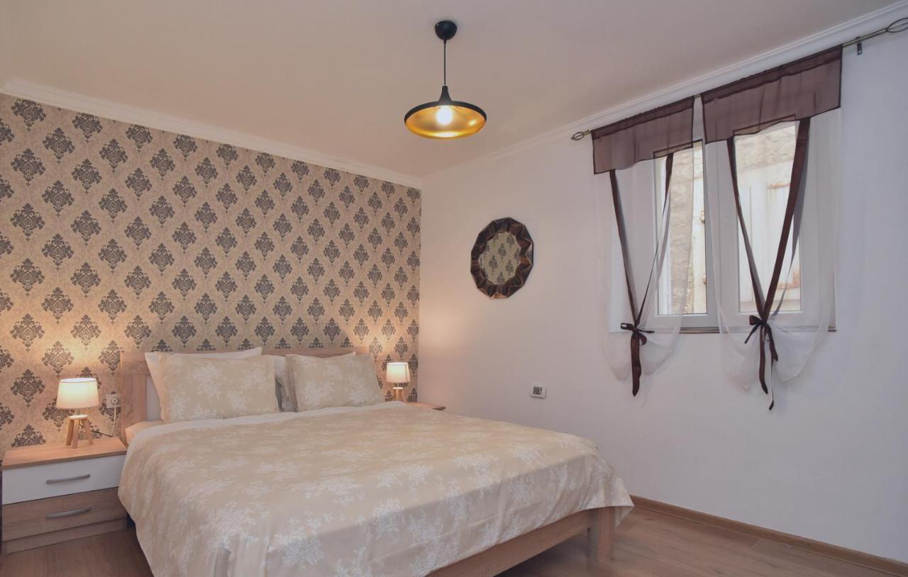 Palm Square Apartment 2 Будва Екстериор снимка